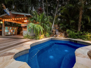 The Shady Mermaid 2 Bedroom Home by RedAwning