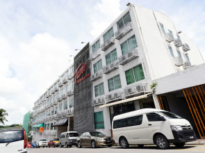 Tune Hotel - Waterfront Kuching
