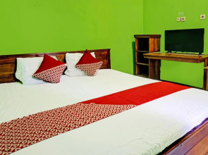 Oyo 91573 Hotel Family Blitar