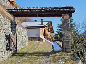Beautiful Chalet for 10 People in Vercorin