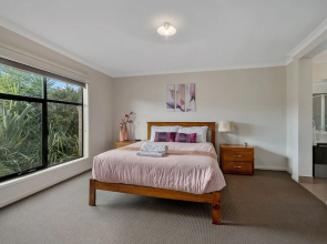 Bundalong on Clarke St