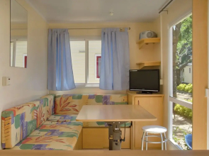 Cozy Chalet With a Terrace, Just 200 m. From the Beach