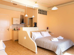 Sitia Old Port studio - 3min walk to beach - AC - WIFI