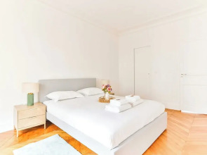 2bdr / 4P Apartment Montmartre/moulin Rouge