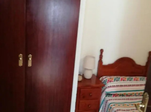 2 Dormitorios, 5 personas, Piscinas, 10 min Playa, Plaza La Nogalera