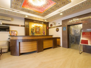 Oyo 726 Hotel Safari