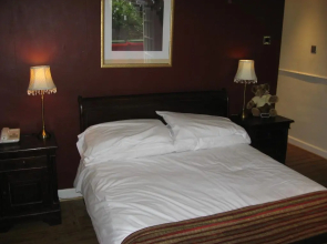 The George Hotel