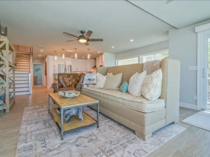 Seagrape Colony 10 - 3 Br Townhouse