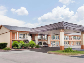 Arya Inn & Extended Stay