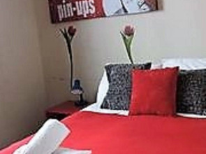 Travellers Place Hostel