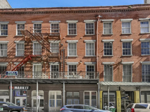 Hosteeva French Quarter Historic Condos