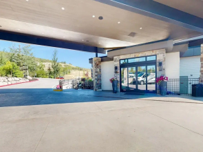 Black Rock Mountain Resort