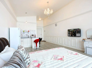 Healing View Pension