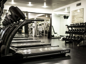 The Hollywood Roosevelt