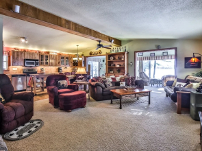 Content Retreat - 4 Br Home