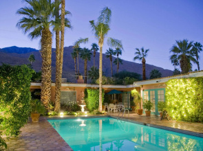 Villa Rosa Inn
