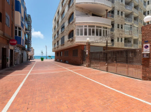 Surf Beach Canteras And Parking And Wifi