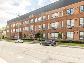 GLOBALSTAY. Dundurn Lofts. Free parking. Gym