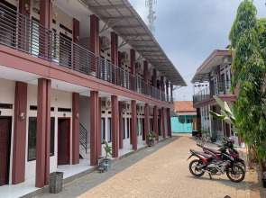 RedDoorz near FKIP UNTIRTA Serang