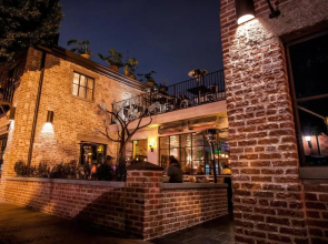 Granada Hotel & Bistro