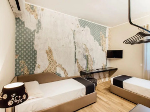 Suite 106