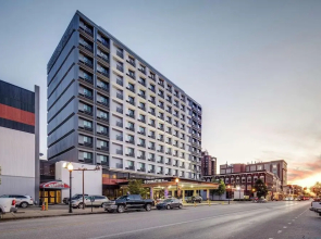 Pullman Plaza Hotel
