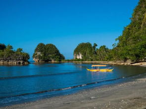 Caluwayan Palm Island Resort and Restaurant