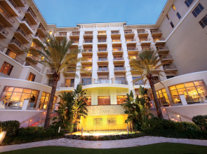 Sandpearl Resort