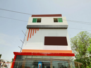 Hotel Srees by OYO Rooms