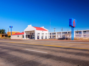 Motel 6 Childress, TX