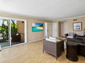 Newport Beach Bungalow