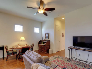 Tucson Home w/ Private Pool & Mountain Views!