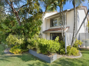 Apartment 1, 11 Munna Crescent