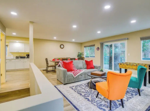 4 Mi to Lake Arrowhead: Cabin w/ Grill & Deck!