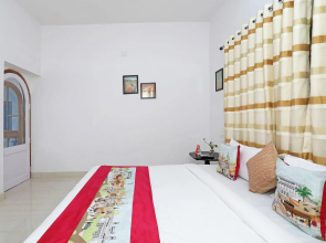 OYO 10298 Home near Sukhadia Circle