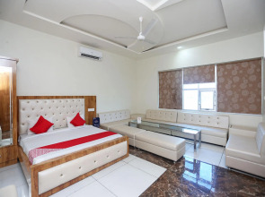 OYO 17312 Tandoori Veg Hotel