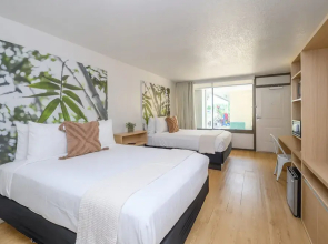Upstay Studio With Pool Near Disney World