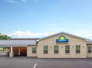 Days Inn by Wyndham Frederick