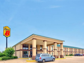 Super 8 Canton
