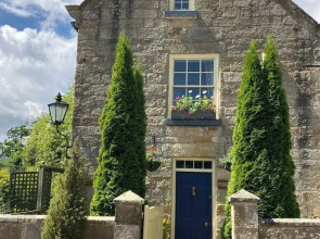 Groves Hall Garden Apartment Whitby