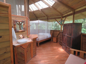 Finca Bellavista Treehouse Community