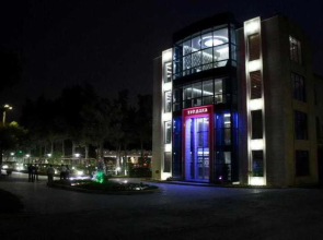 Titanik Hotel