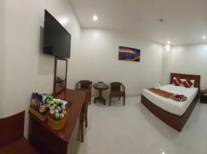 Royal Hotel