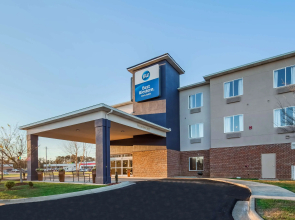 Best Western Dothan Inn & Suites