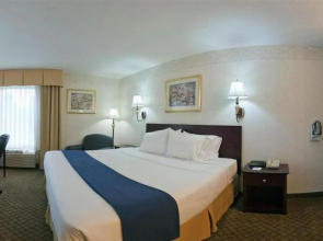 Holiday Inn Express Dillard