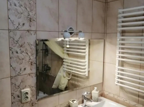 У Ксені