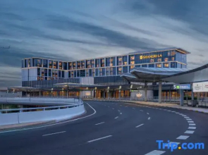 Traders Hongqiao Airport,Shanghai