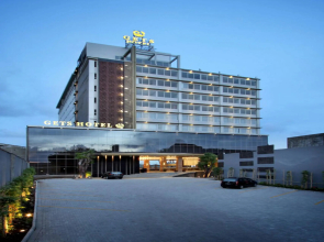 Gets Premiere Semarang