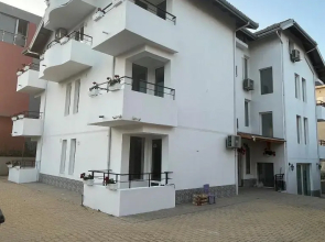 Къща За Гости Canavan's