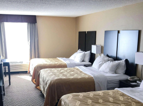 Quality Inn & Suites Mendota near I-39